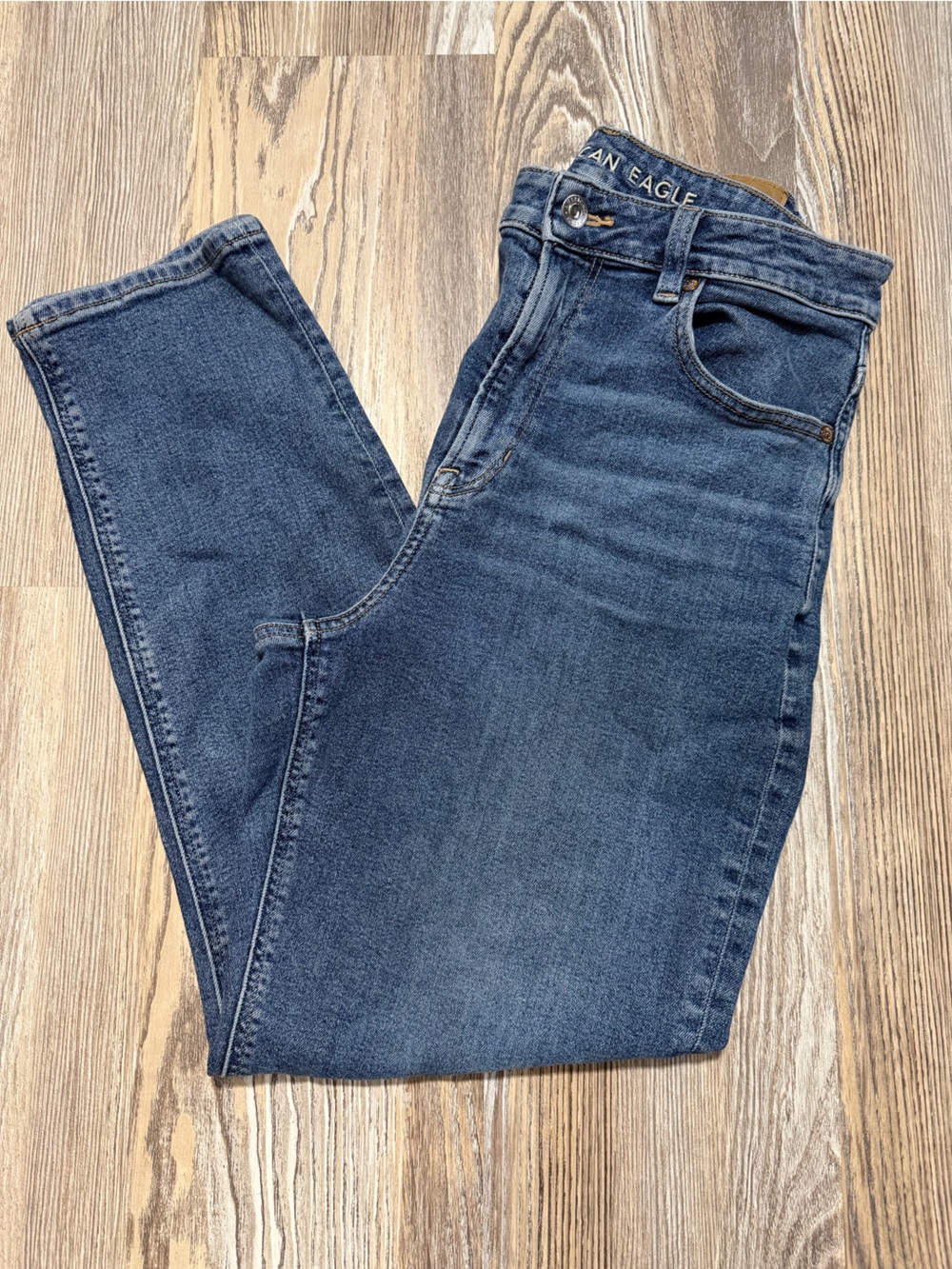 Women’s American Eagle Outfitters Mom Jeans, size 8 Regular